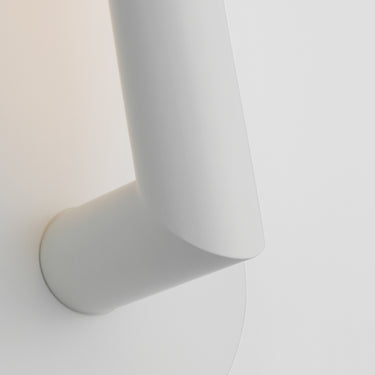 Sleek soft white wall-mounted light fixture with 2700K LED for warm ambient lighting