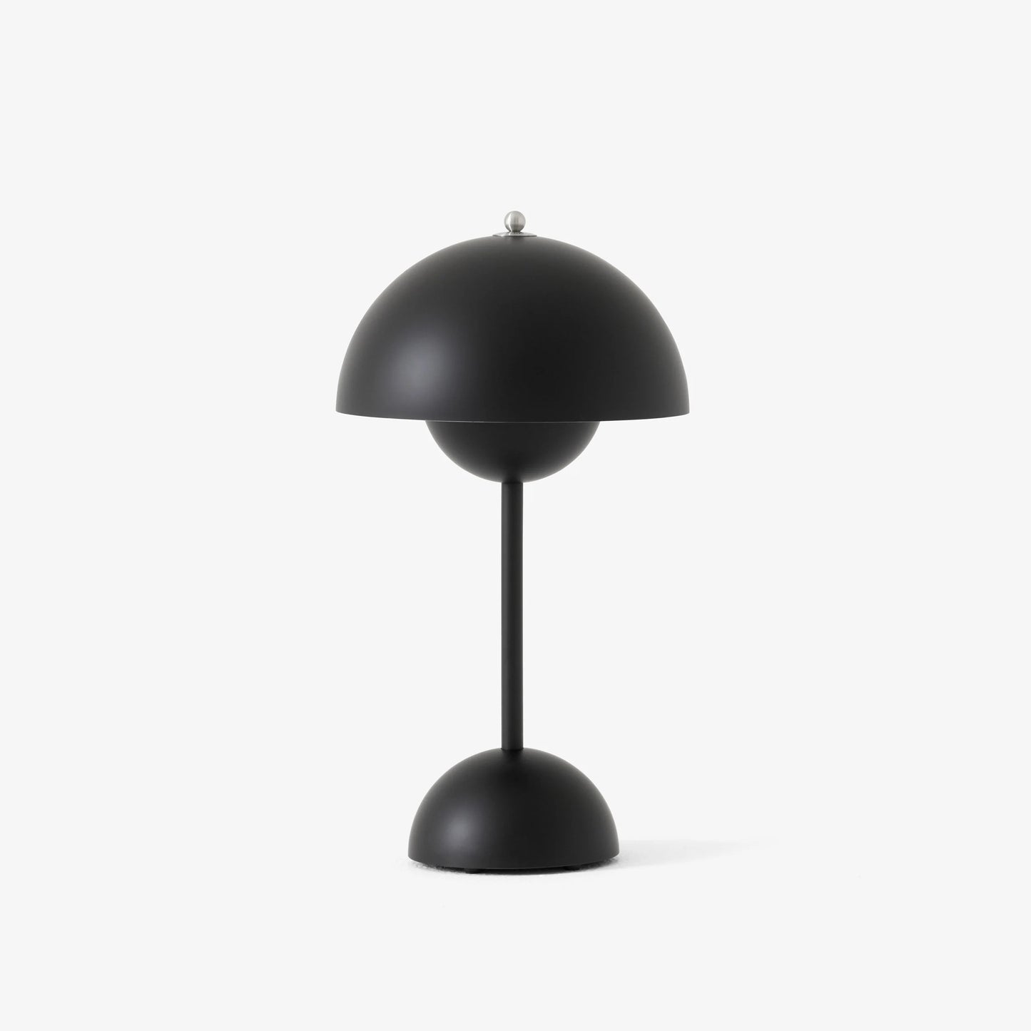 Flowerpot Portable Table Lamp VP9 by &Tradition | Loftmodern 31