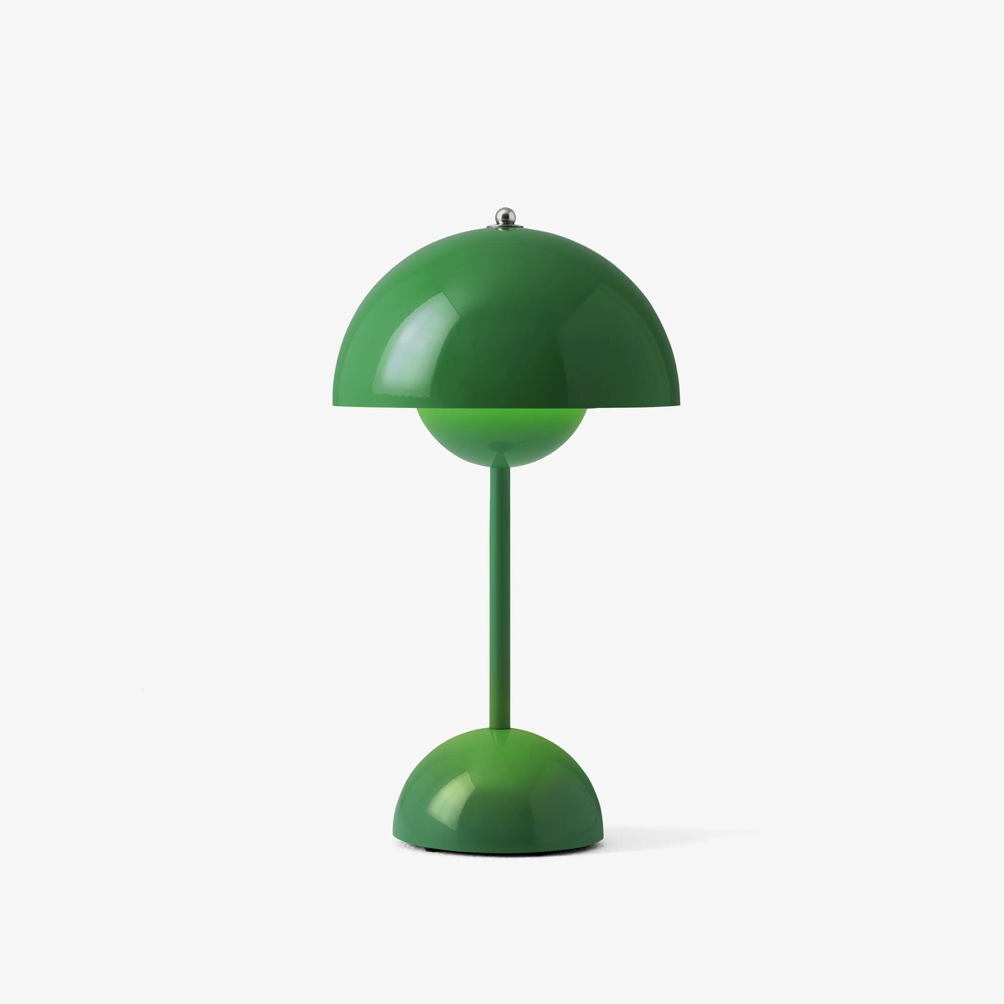 Flowerpot Portable Table Lamp VP9 by &Tradition | Loftmodern 11