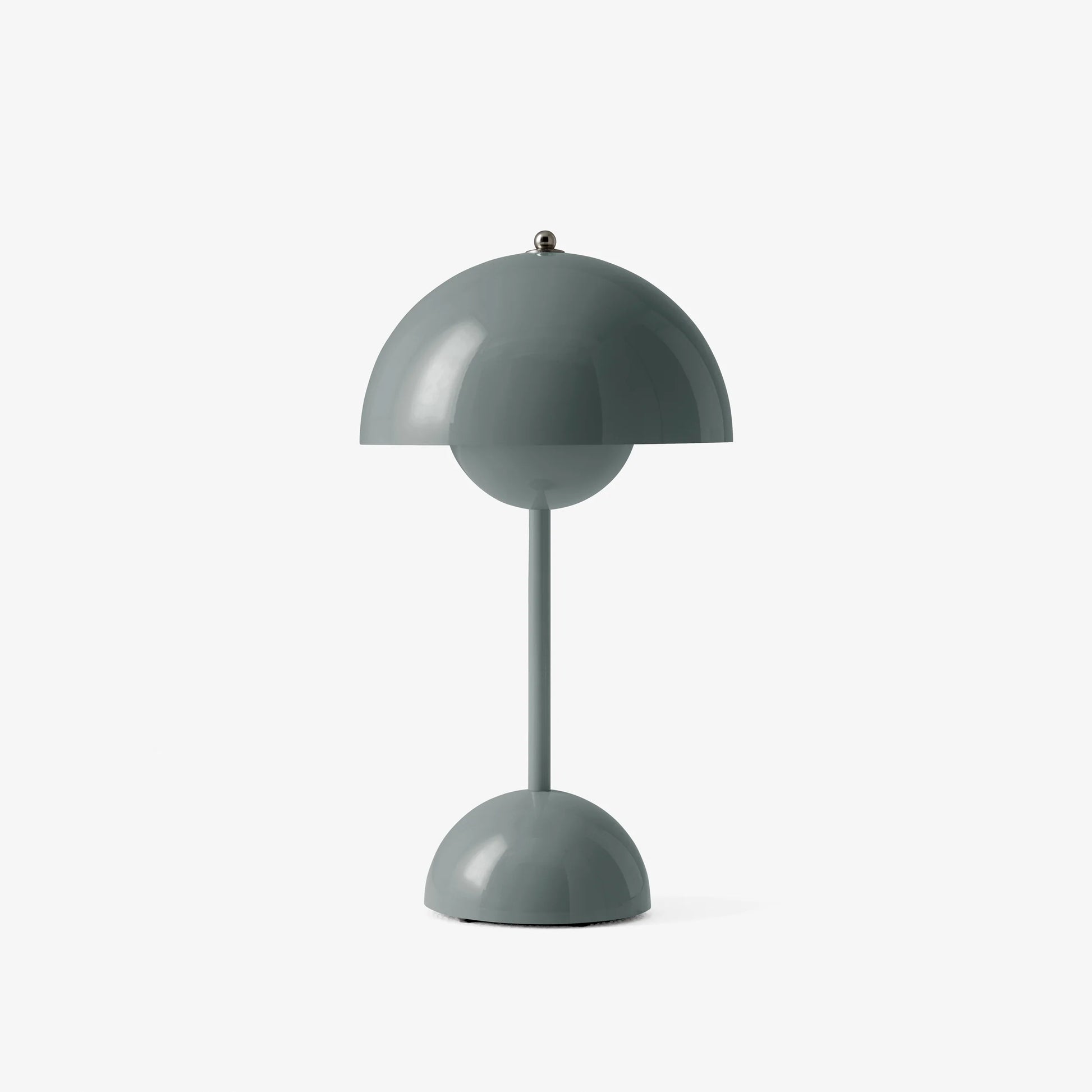 Flowerpot Portable Table Lamp VP9 by &Tradition | Loftmodern 36
