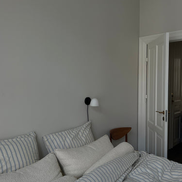 Made by Hand Fuse Single Wall Lamp – studio and room photo 1