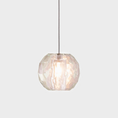 Viso Gemma single-light pendant in clear crystal, studio view