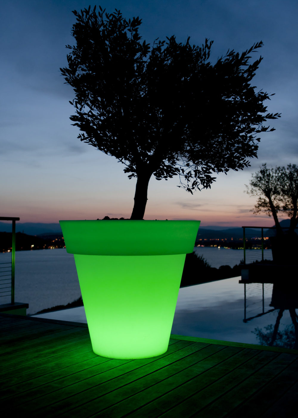 Gota LED Pot Lamp by Smart & Green