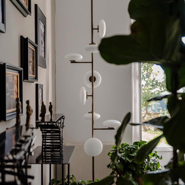 Penta Mami floor-ceiling lamp in a living space