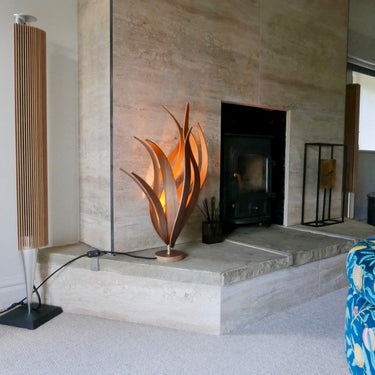 MacMaster Iris Table Lamp