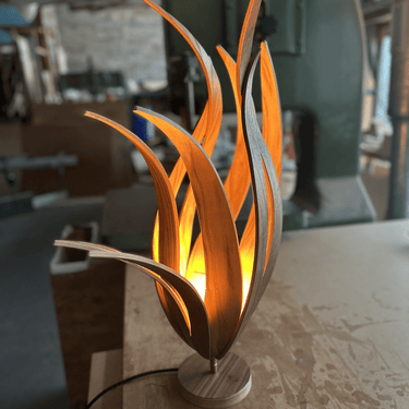 MacMaster Iris Table Lamp
