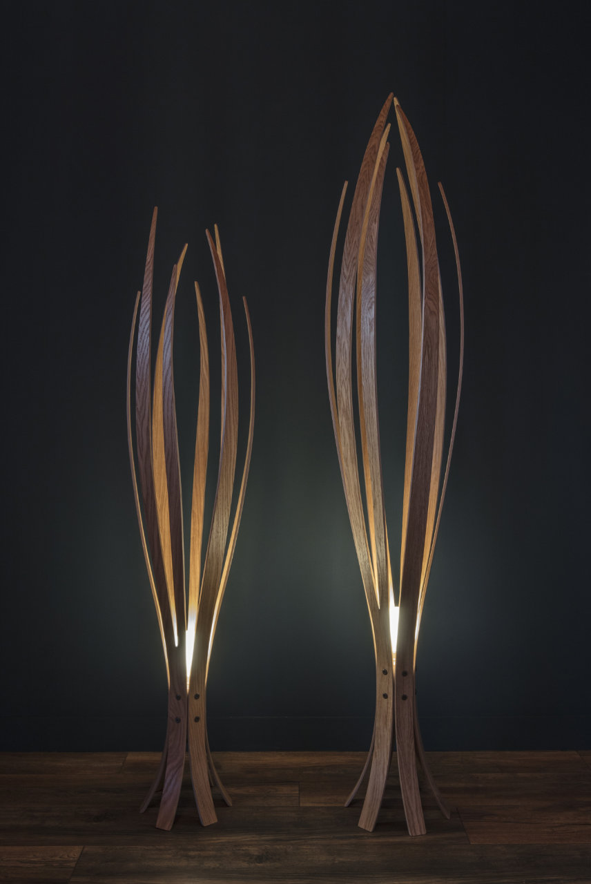 Elegant Wooden Floor Lamp - Iris Lamp