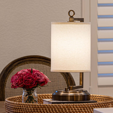 Jynn rechargeable lamp, Dark Antique Brass – view 3