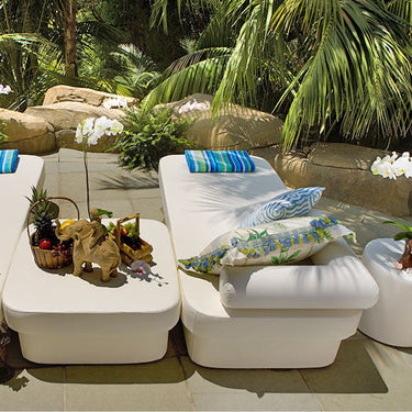 La Fete Design Furniture Cot Resort Daybed at MetropolitanDecor.com