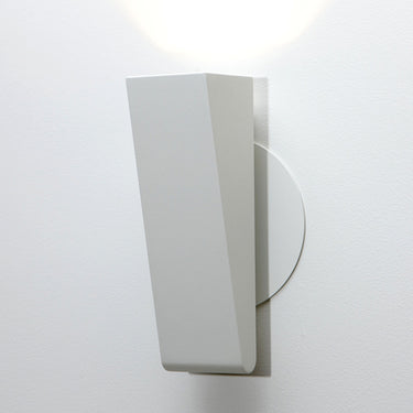 LED 11W · 3000K Mini Wal Grey White – Cuneo Outdoor Wall & Path Light studio photo