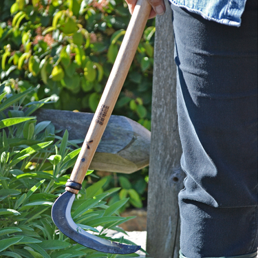 Slim Spring-Steel Sickle by Master Shin’s Anvil – detail 3