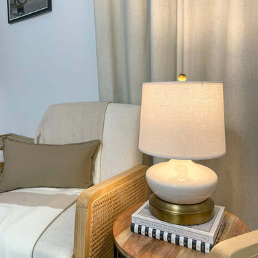 Bella rechargeable lamp with woven line shade for living room lighting