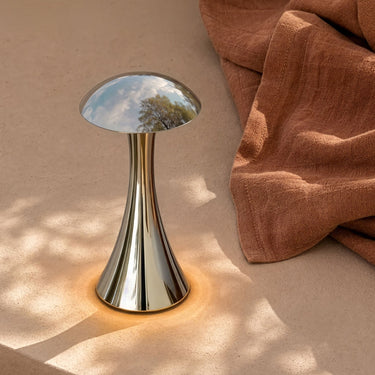 Nimbus rechargeable lamp by NEOZ – in situ 8