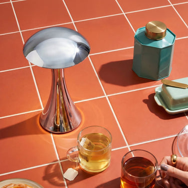 Nimbus rechargeable lamp by NEOZ – in situ 6