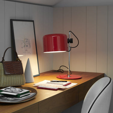 White finish Coupé 2202 table lamp by Joe Colombo for living rooms and boutique hotels