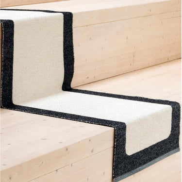 Pappelina Rug Ilda Black