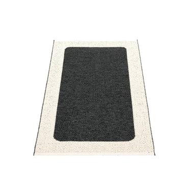 Pappelina Rug Ilda Black