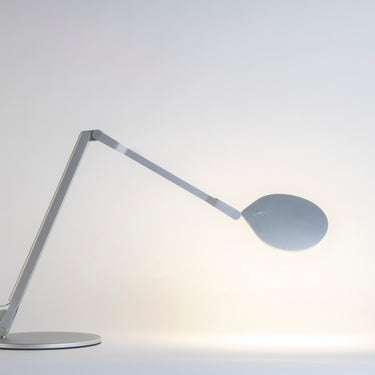 Koncept Splitty Reach Warm Light Silver Desk Base