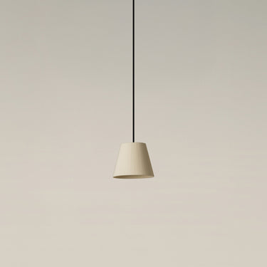 Sísísí Cónicas PT1 pendant light by Santa & Cole featuring a handcrafted natural ribbon conical shade