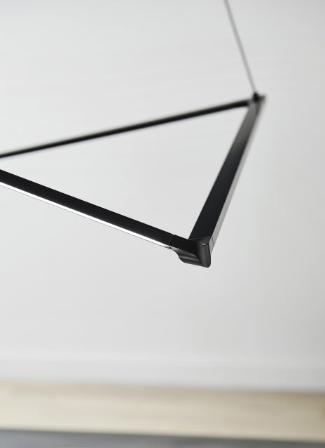 Balto Linear Pendant | Visual Comfort Modern