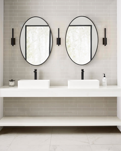 Banda 13 Bath/Wall Sconce | Visual Comfort Modern