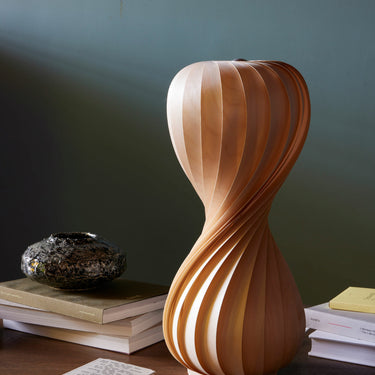 Natural Birch, unlit, close-up | TR7 Table Lamp by Tom Rossau