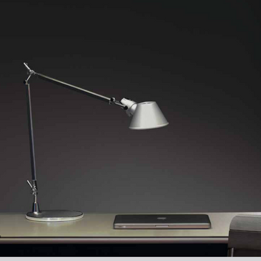 Tolomeo Classic LED desk lamp in aluminum with adjustable articulated arms and dimmable head control