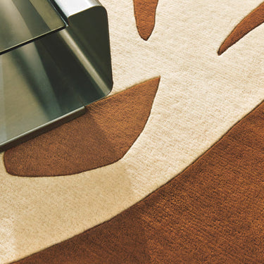 Alpha wool rug in Terracotta, close-up detail