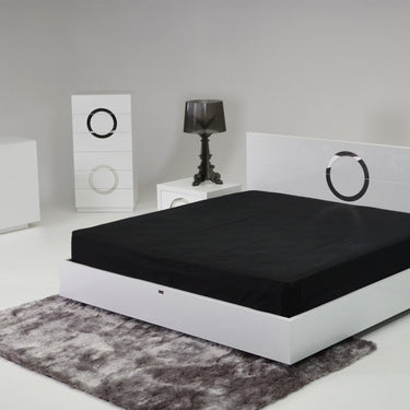 AX Ovidius White Crocodile Lacquer Bed