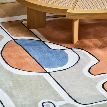 Bleu des Yeux wool rug in Multi, close-up detail