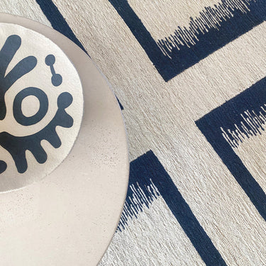 Ciutadella jute rug in Blue, close-up detail