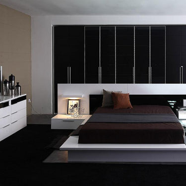 Impera Black & White Lacquer Walk-on Platform Bed 