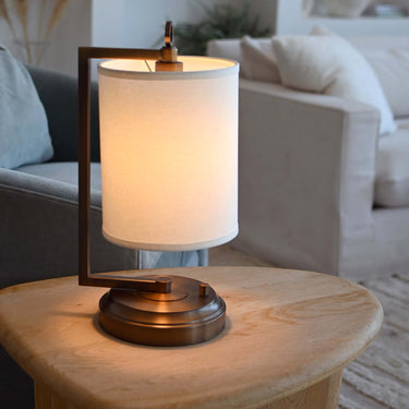 Jynn rechargeable lamp, Dark Antique Brass – view 4