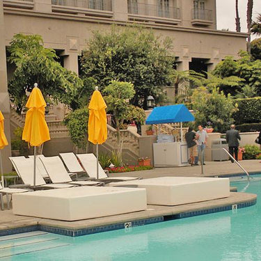La Fete Design Furniture Playpad 8 Foot Square Resort Bed at MetropolitanDecor.com