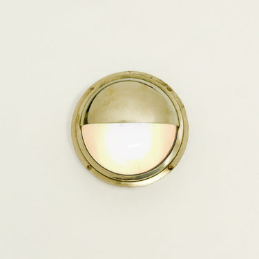 Original BTC Brass Bulkhead with Eyelid Shield – detail 1