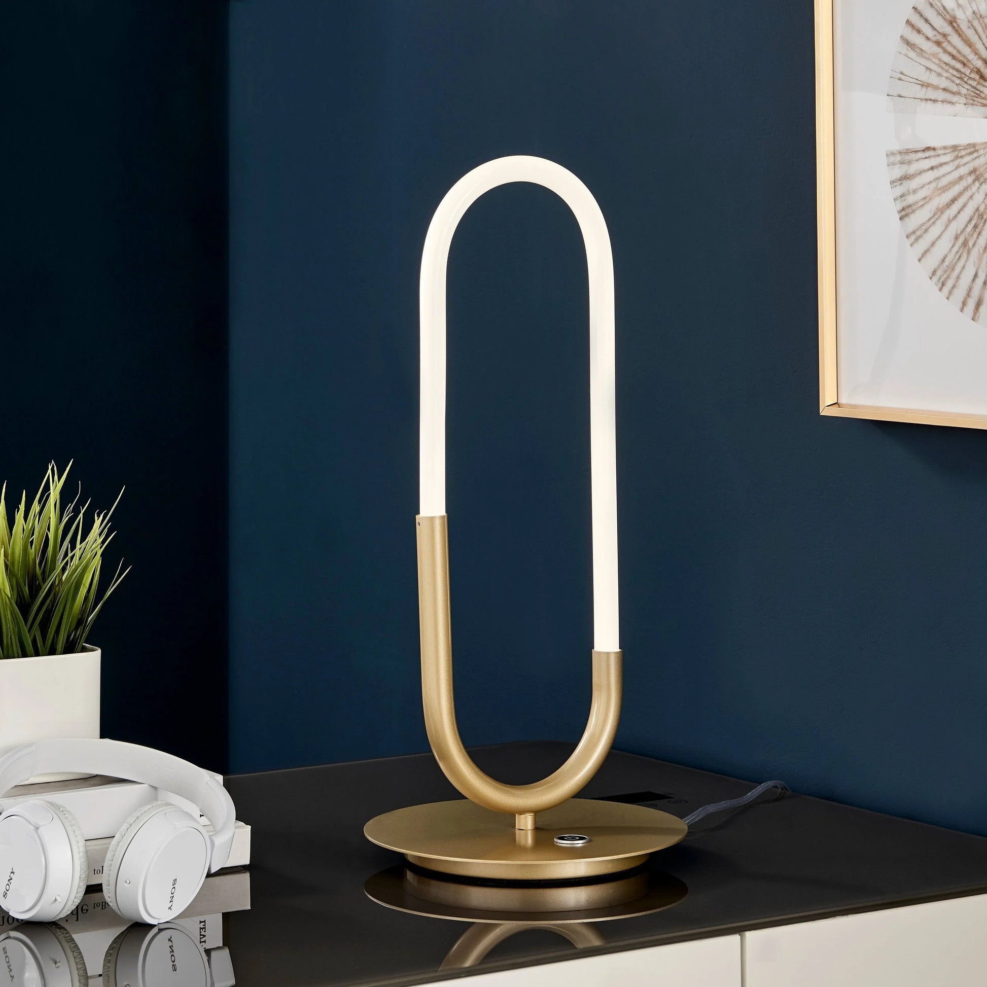 Single Clip LED Table Lamp in Sandy Gold - Smart Light 2