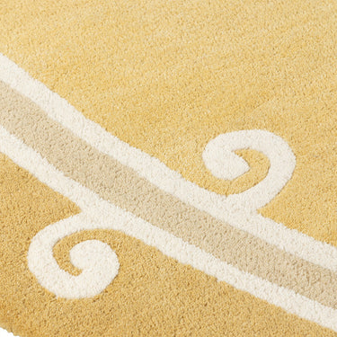 Syracuse Round wool rug in Yellow, close-up detail