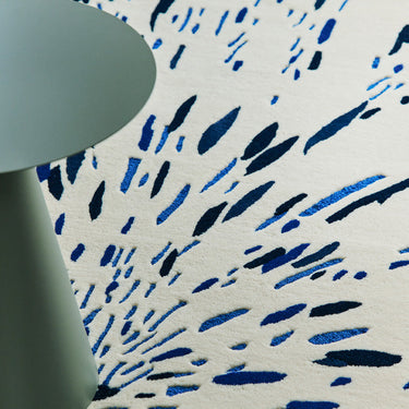 Paint wool rug in Blue, close-up of the pile texture