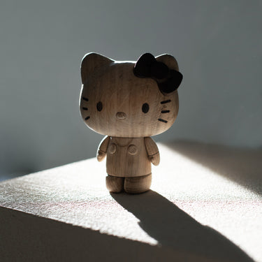 Boyhood x Hello Kitty Oak Collectible – view 6, Boyhood Denmark