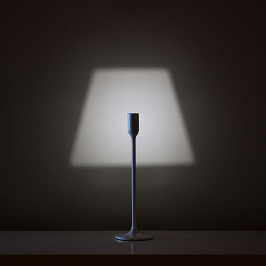 Illusion table lamp, projection in a dark room | YOY by Innermost
