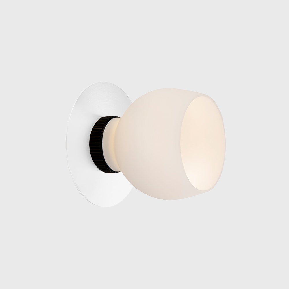 Viso Hito Wall Sconce