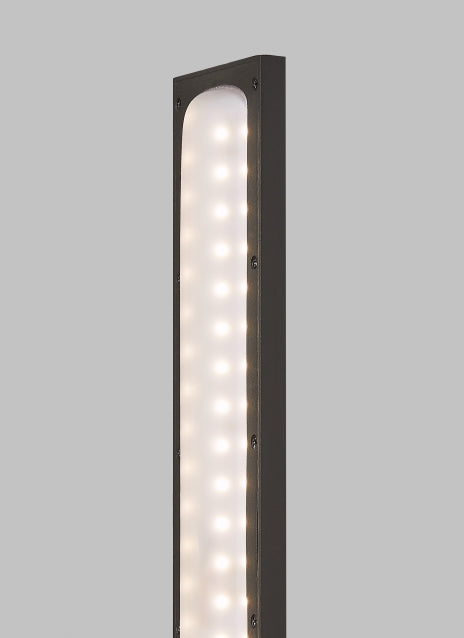Blade Outdoor Wall Light | Visual Comfort Modern