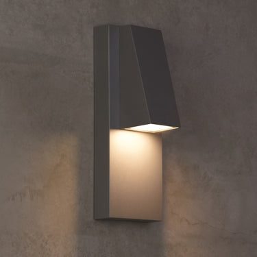 Peak Outdoor Wall Sconce | Visual Comfort Modern