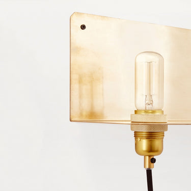 Frama 90° Wall Light