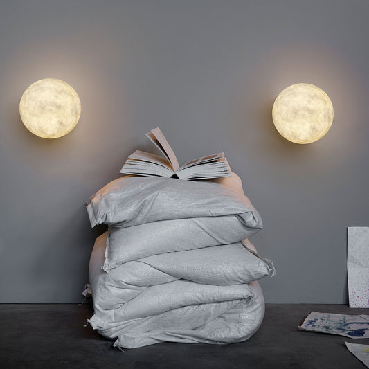 In-Es Art Design A Moon Wall Light