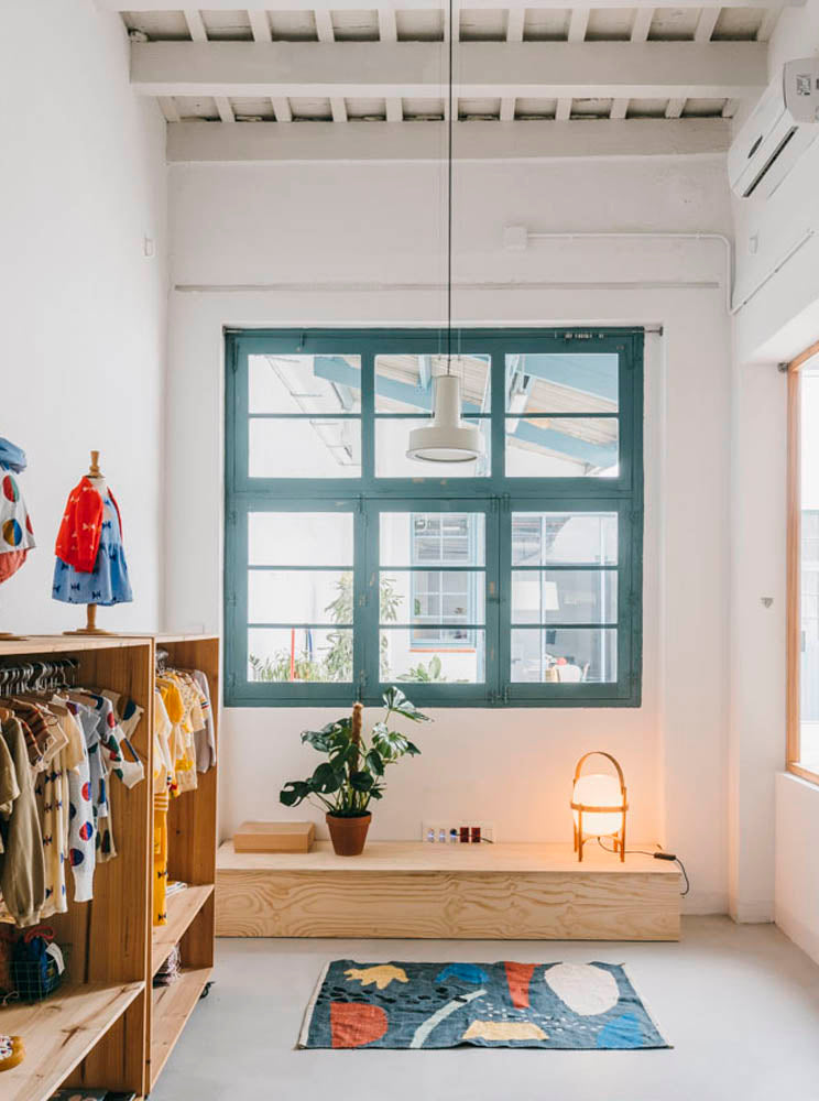 Santa & Cole Arne Domus Pendant Light