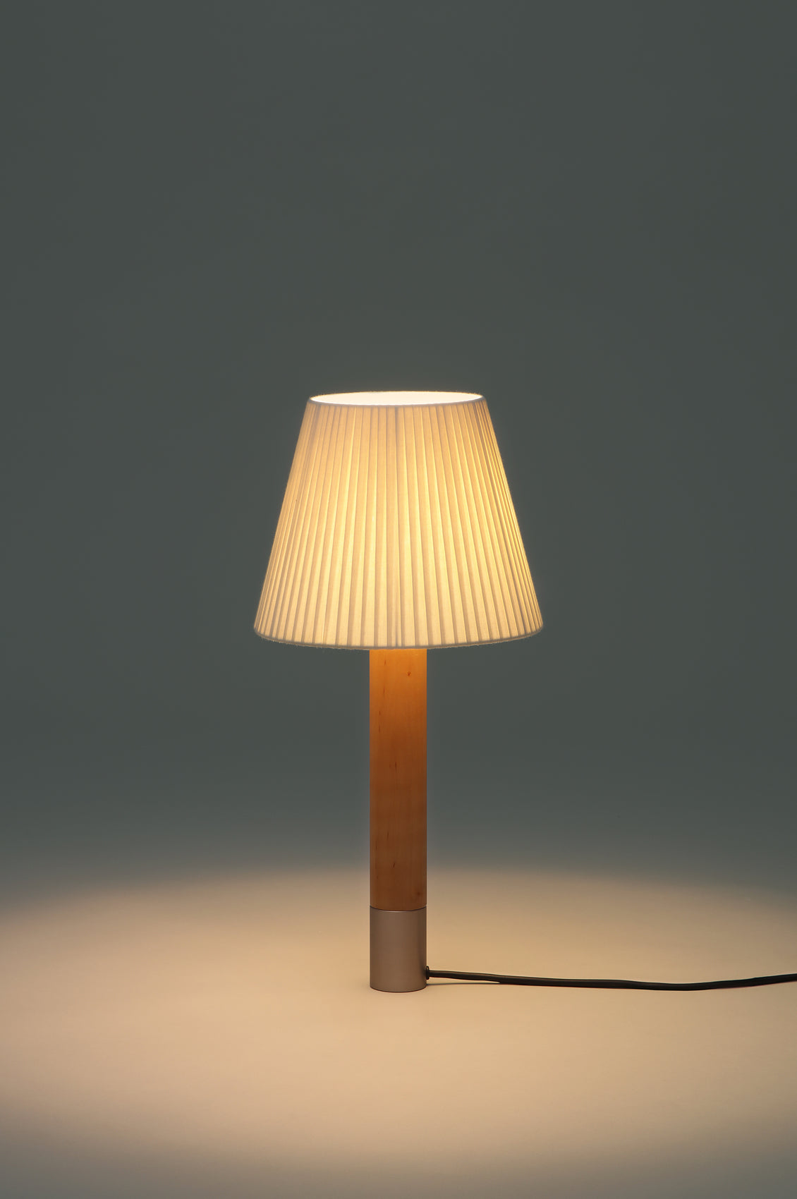 Santa & Cole Basica M1 Table Lamp