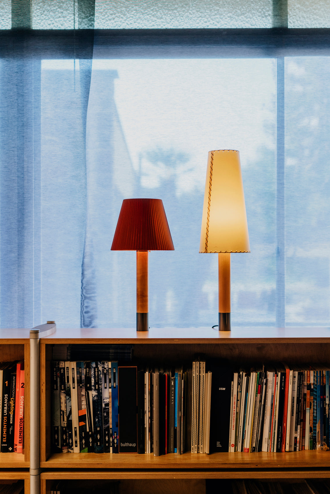 Santa & Cole Basica M1 Table Lamp