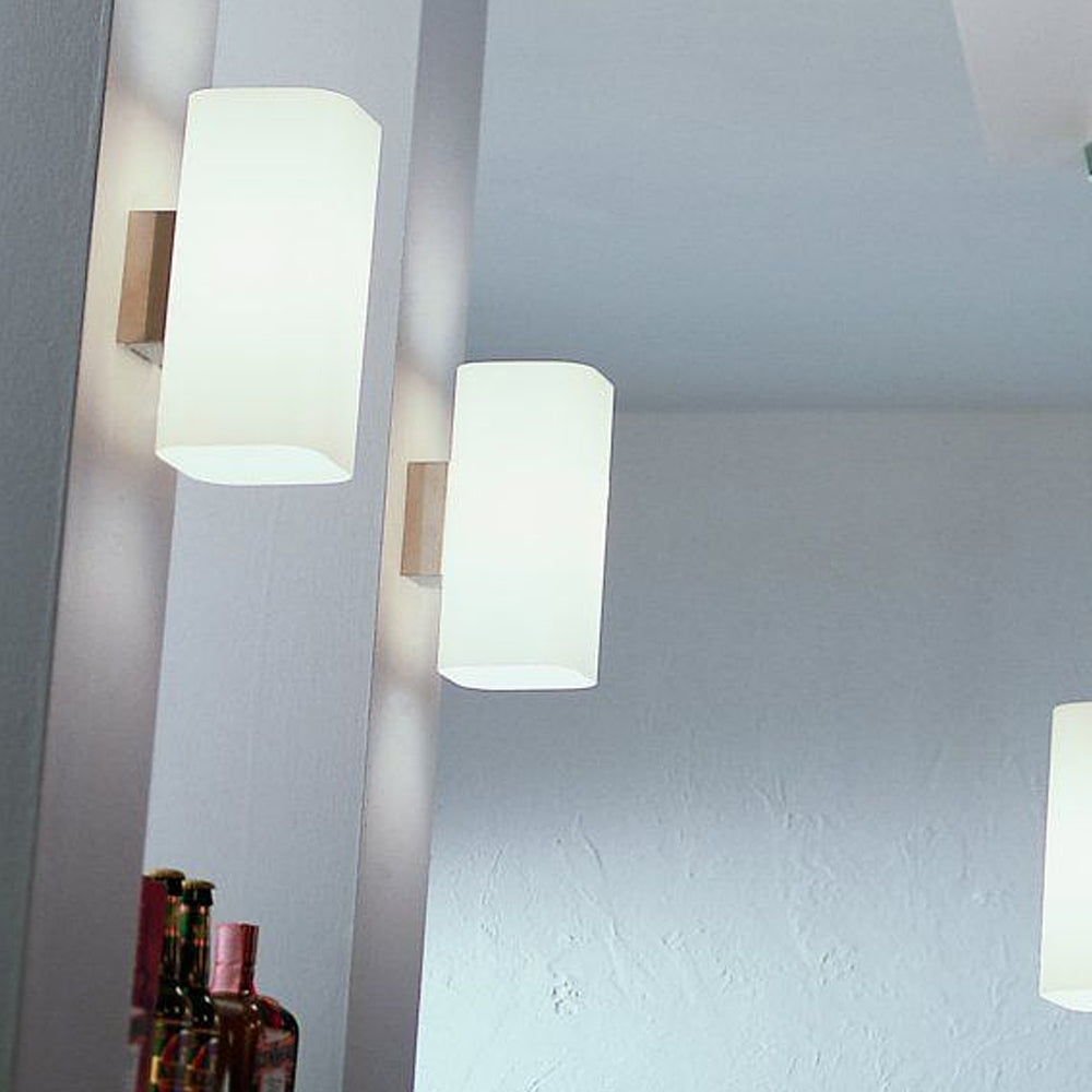 De Majo Carre Wall Light
