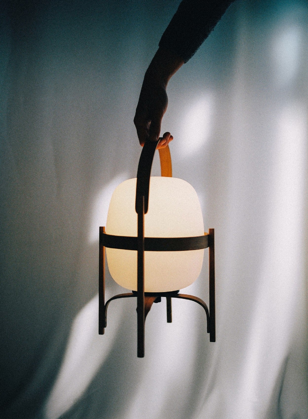 Santa & Cole Cestita Bateria Table Lamp